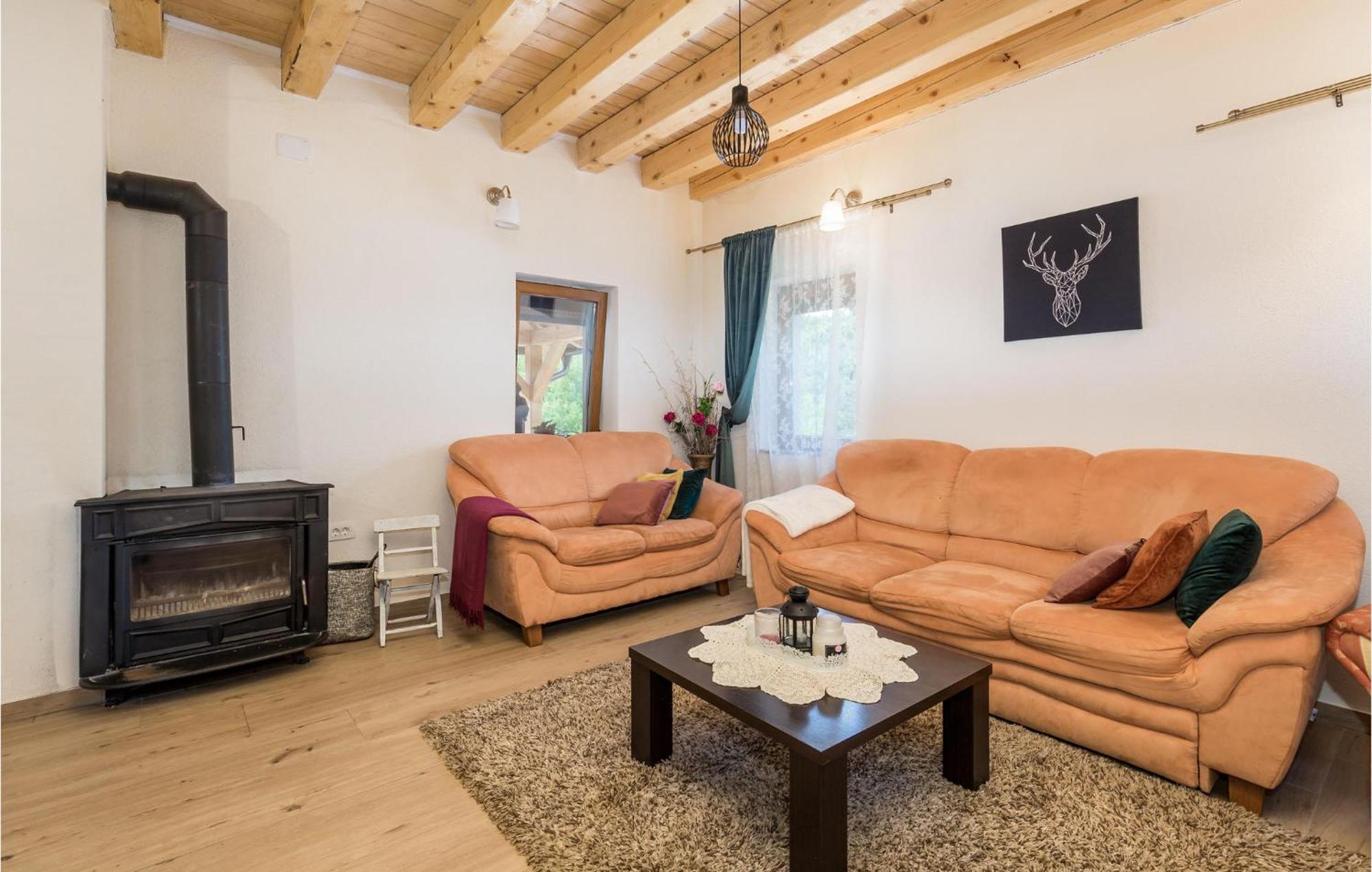 Amazing Home In Vrzici With Jacuzzi Экстерьер фото